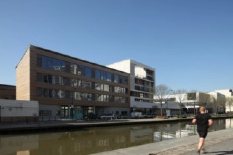 Bâtiment accueillant du public (ERP), Construction neuve, Moderne