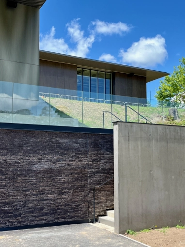 Bâtiment accueillant du public (ERP), Construction neuve, Contemporain, Moderne