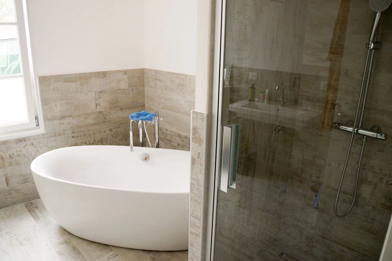 Mise aux normes, Appartement, Rénovation, Extension, Construction neuve, Rénovation énergétique, Plan, Permis de construire, Suivi de chantier, Conseil