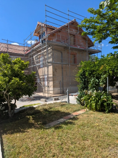 Surélévation, Maison individuelle, Maison passive / écologique, Rénovation, Maison de campagne, Piscine, Architecture d’intérieur, Étude de faisabilité, Réhabilitation, Rénovation énergétique, Aménagement combles, Plan, Permis de construire, Suivi de chantier, Diagnostic