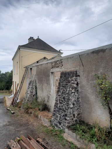 Historical / Listed Buildings, Interior Architecture & Design, Extension, Restoration, Energy renovation, Design / Plans, Building permits, Construction Management, Consulting