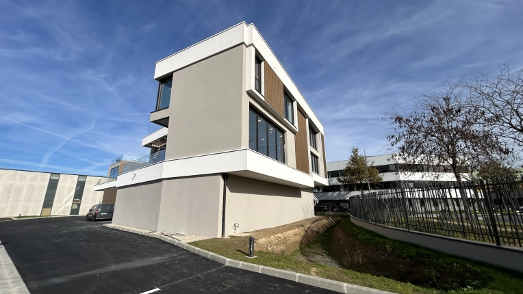 Assistance à la maitrise d'ouvrage, Bâtiment professionnel, Bureau, Hangar, Architecture d’intérieur, Construction neuve, Étude de faisabilité, Plan, Permis de construire, Suivi de chantier, Conseil