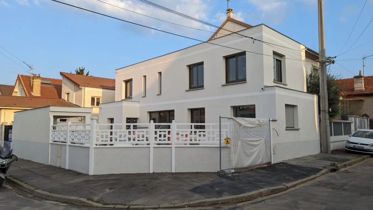 Conversion, Project Management, Building Upgrades, Vertical expension, Single-Family Homes, Renovation, Townhouses, Energy renovation, Design / Plans, Building permits, Consulting