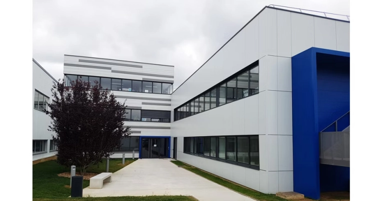 Bâtiment professionnel, Hangar, Bâtiment industriel, Rénovation, Réhabilitation, Plan, Permis de construire, Suivi de chantier