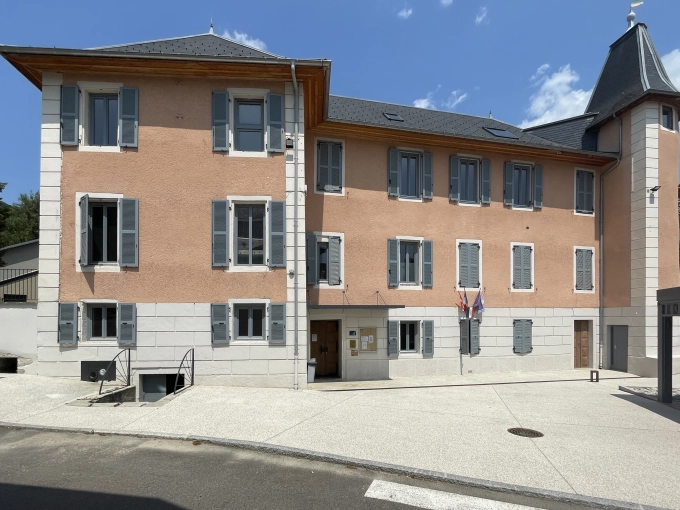 Historical / Listed Buildings, Project Management, Expertise, Building Upgrades, Extension, Energy renovation, Design / Plans, Building permits, Construction Management, Diagnostic