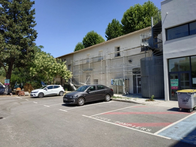 Bâtiment professionnel