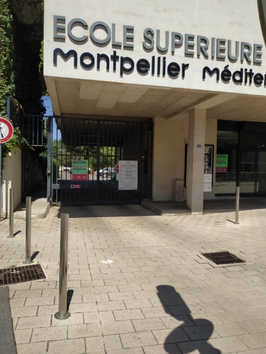 Bâtiment professionnel
