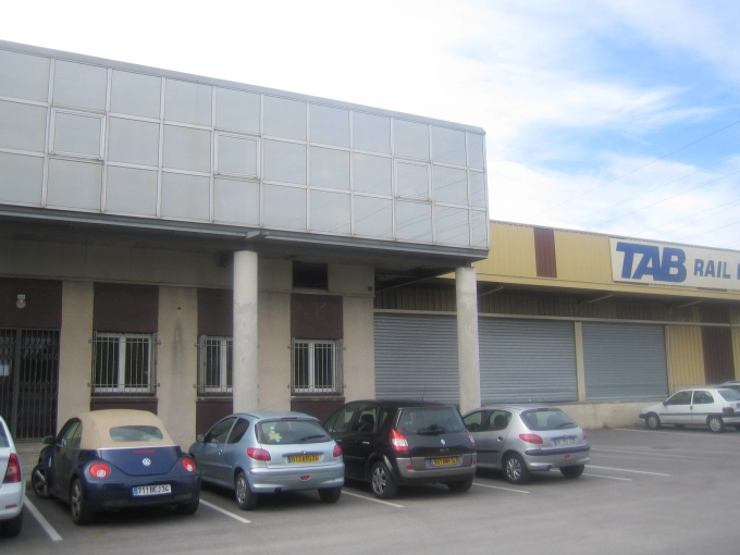 Bâtiment professionnel, Bureau, Hangar, Bâtiment industriel, Rénovation, Extension, Plan, Permis de construire, Suivi de chantier