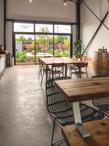 Conversion, Expertise, Building Upgrades, Landscape Architecture, Patios & Terraces, Commercial - industrial, Offices, Warehouses, Industrial Buildings, Agricultural Buildings, Renovation, Interior Architecture & Design, Extension, New Build, Feasibility Studies, Sanitation, Restoration, Energy renovation, Design / Plans, Building permits, Construction Management, Consulting