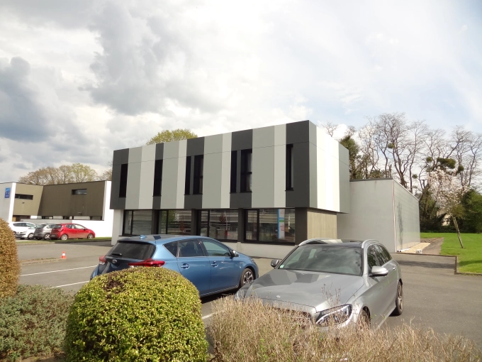 Bâtiment professionnel, Rénovation énergétique