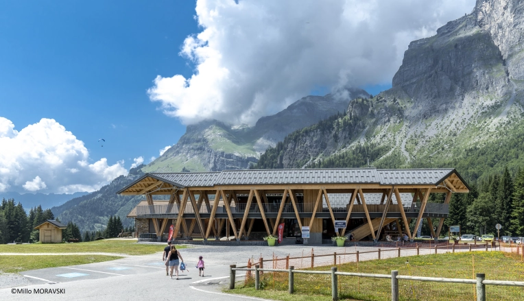 Historical / Listed Buildings, Public Access Buildings, Renovation, Extension, Modern