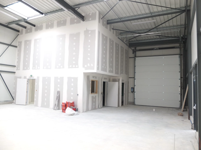 Bâtiment professionnel, Bureau, Hangar, Construction neuve, Plan, Permis de construire, Suivi de chantier