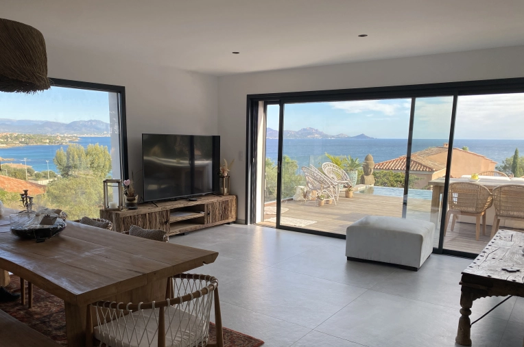 Conversion, Vertical expension, Patios & Terraces, Single-Family Homes, Renovation, Pools, Extension, Villa, Pool house, Garage, Design / Plans, Building permits, Construction Management, Consulting