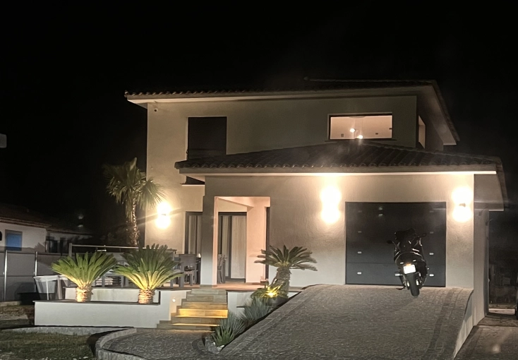 Landscape Architecture, Patios & Terraces, Single-Family Homes, Smart Homes, Exterior, Townhouses, Pools, New Build, Feasibility Studies, Villa, Garage, Design / Plans, Building permits, Consulting