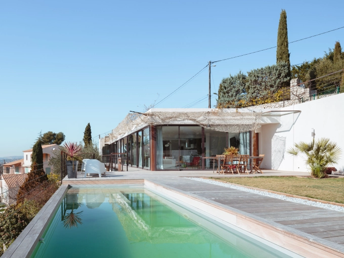 Assistance à la maitrise d'ouvrage, Jardin, Terrasse, Maison individuelle, Maison passive / écologique, Maison connectée (domotique), Piscine, Architecture d’intérieur, Construction neuve, Étude de faisabilité, Assainissement, Villa, Plan, Permis de construire, Suivi de chantier, Conseil, Diagnostic, Déclaration de travaux