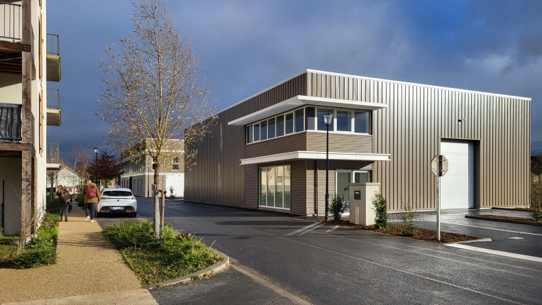Bâtiment professionnel, Bureau, Hangar, Construction neuve, Plan, Permis de construire, Suivi de chantier