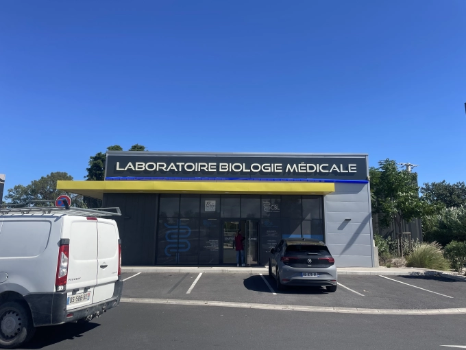 Bâtiment professionnel