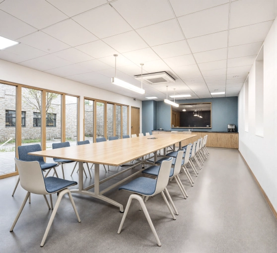 Transformation, Mise aux normes, Bâtiment professionnel, Bureau, Rénovation, Extension, Rénovation énergétique, Plan, Permis de construire, Suivi de chantier, Diagnostic