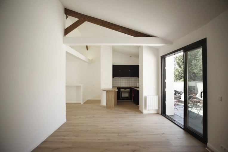 Transformation, Expertise, Bâtiment professionnel, Bureau, Rénovation, Réhabilitation, Rénovation énergétique, Plan, Permis de construire, Suivi de chantier, Conseil, Visite conseil avant achat, Déclaration de travaux