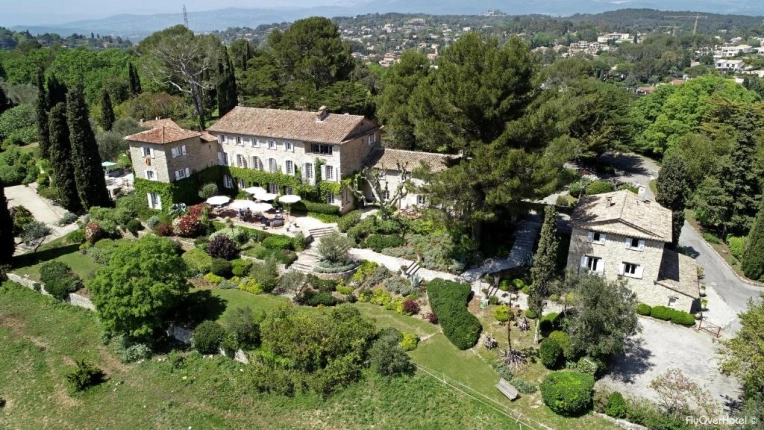 Hotels - Restaurants, Renovation, Classic