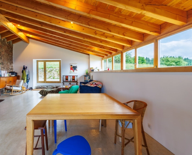 Single-Family Homes, Renovation, Country Homes, Restoration, Energy renovation, Design / Plans, Building permits, Construction Management, Consulting, Diagnostic
